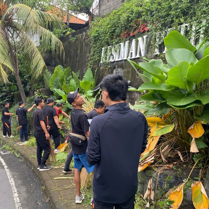 Kegiatan JUMPA BERLIAN (Jumat Pagi Bersih Lingkungan) februari