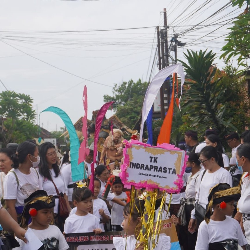 Pawai Ogoh-ogoh PAUD Indraprasta Desa Kesiman Petilan