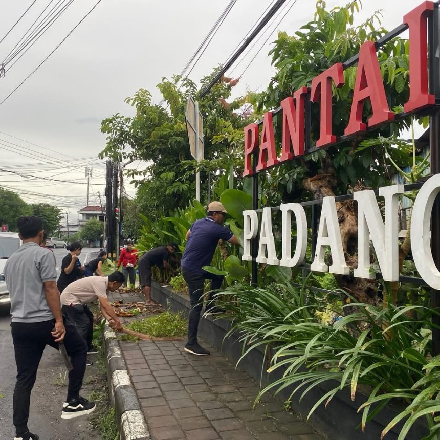 Kegiatan JUMPA BERLIAN (Jumat Pagi Bersih Lingkungan) 21 Maret 2025